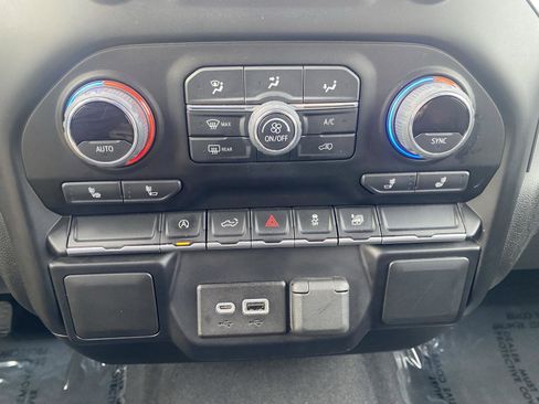Used 2022 Chevrolet Silverado 1500 LT image 25