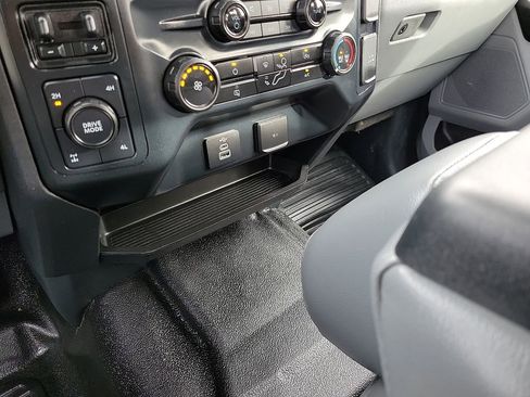 Used 2023 Ford F250 XL w/ XL Driver Assist Package AWD/4WD image 25
