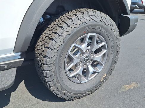 New 2025 Ford Bronco Badlands image 29
