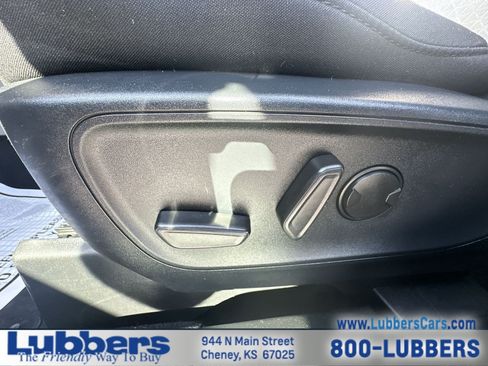 Used 2024 Ford Escape Active AWD/4WD image 12