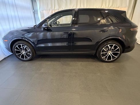 Used 2022 Porsche Cayenne S image 2