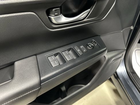 Used 2024 Honda CR-V EX image 16