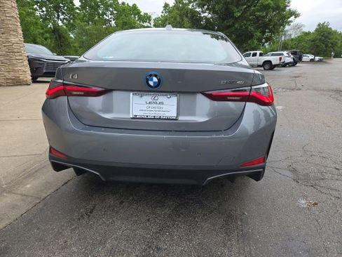 Used 2023 BMW i4 eDrive40 RWD image 3