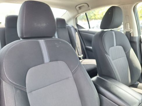 Used 2025 Nissan Sentra SV FWD image 22