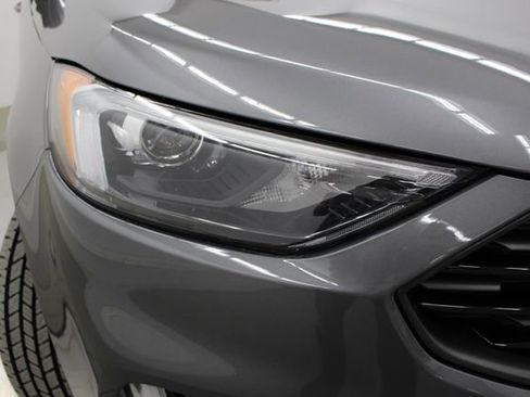 Used 2024 Ford Edge SEL w/ Sport Appearance Package AWD/4WD image 4