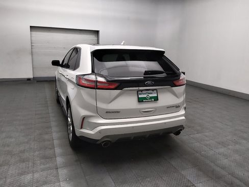 Used 2020 Ford Edge Titanium w/ Equipment Group 301A FWD image 6