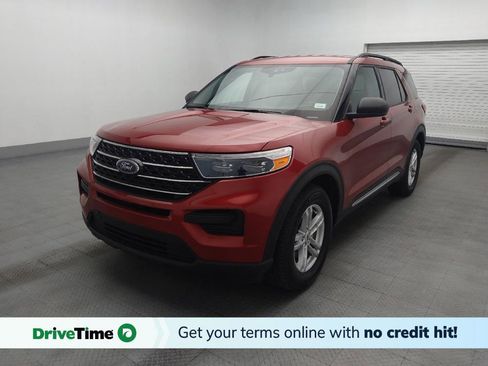 Used 2021 Ford Explorer XLT RWD image 1