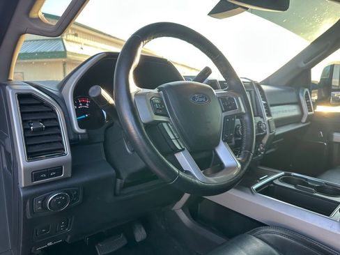 Used 2019 Ford F250 Lariat w/ Lariat Ultimate Package image 12