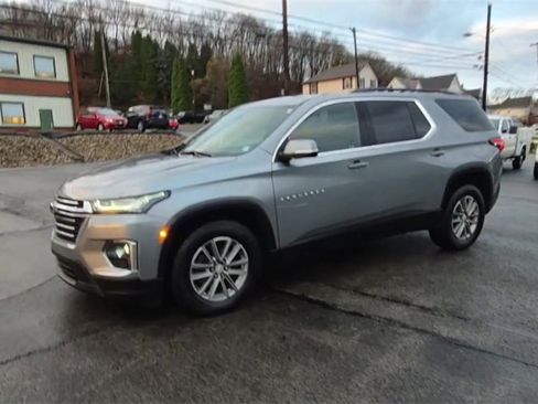 Used 2023 Chevrolet Traverse LT w/ LPO, Floor Liner Package image 5