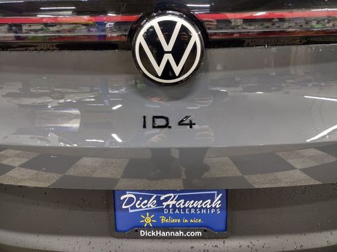 New 2025 Volkswagen ID.4 Pro S image 14