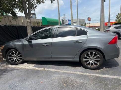 Used 2016 Volvo S60 T5 Inscription Platinum FWD image 6
