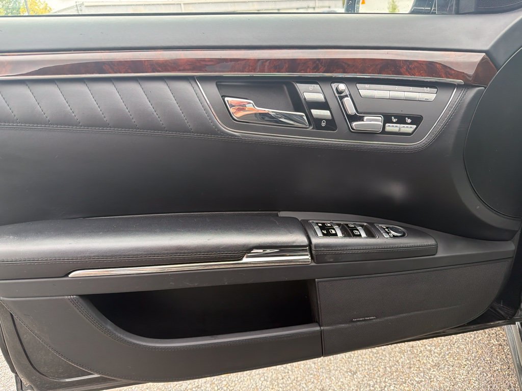 Used 2013 Mercedes-Benz S 550 4MATIC image 16