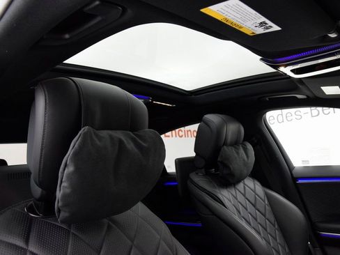 Used 2025 Mercedes-Benz S 580 4MATIC Sedan image 18