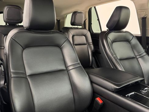 Used 2024 Lincoln Aviator AWD image 48