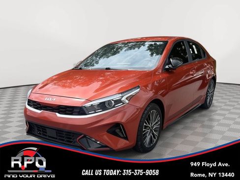 Used 2022 Kia Forte GT-Line w/ GT-Line Technology Package FWD image 1