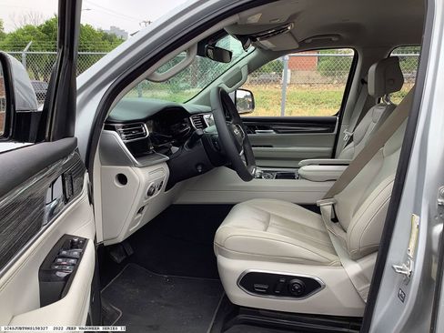 Used 2022 Jeep Wagoneer Series II RWD image 8