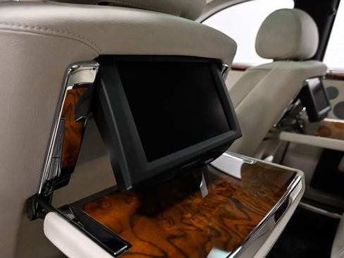 Used 2012 Rolls-Royce Ghost RWD image 44