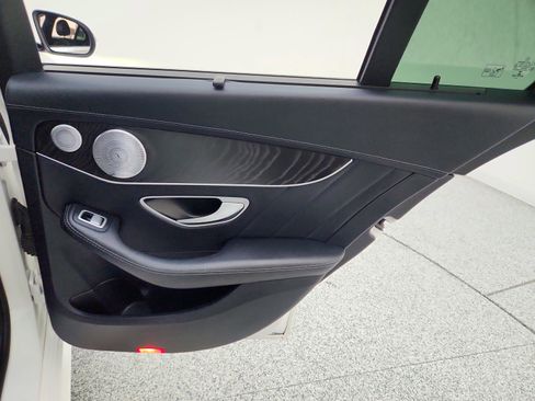 Used 2015 Mercedes-Benz C 300 4MATIC Sedan image 33