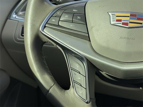 Used 2021 Cadillac XT5 Premium Luxury image 25