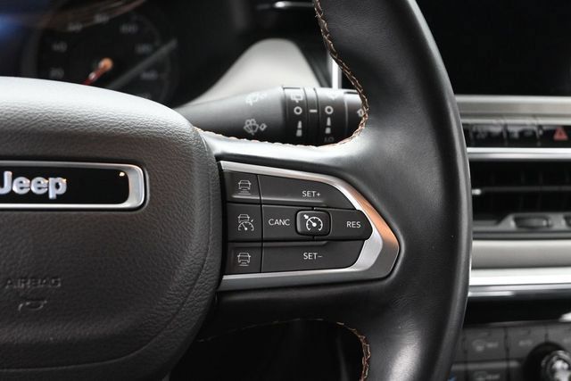 Used 2022 Jeep Compass Limited AWD/4WD image 27