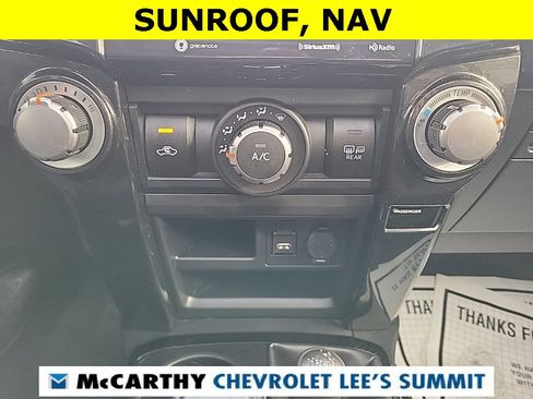 Used 2020 Toyota 4Runner Venture image 9