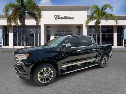 Used 2023 Chevrolet Silverado 1500 High Country w/ Z71 Off-Road Package AWD/4WD image 6
