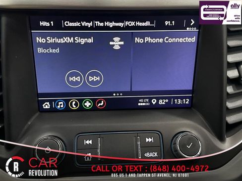 Used 2023 GMC Acadia SLE w/ Driver Convenience Package FWD image 21