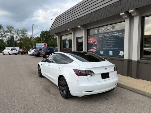 Used 2023 Tesla Model 3 Standard Range RWD image 3