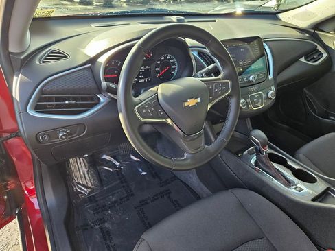 Used 2023 Chevrolet Malibu RS image 13