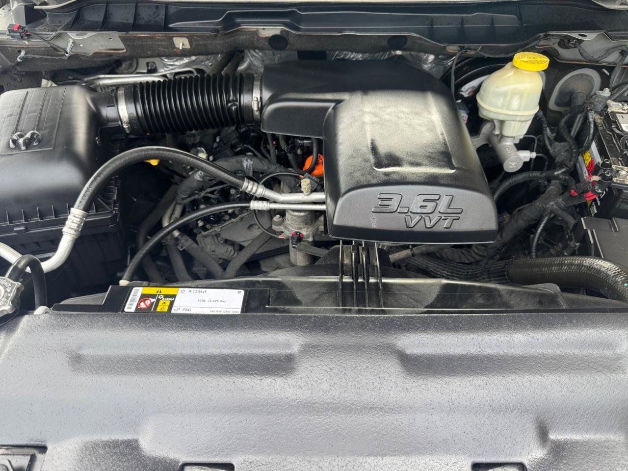 Used 2017 RAM 1500 Express AWD/4WD image 35