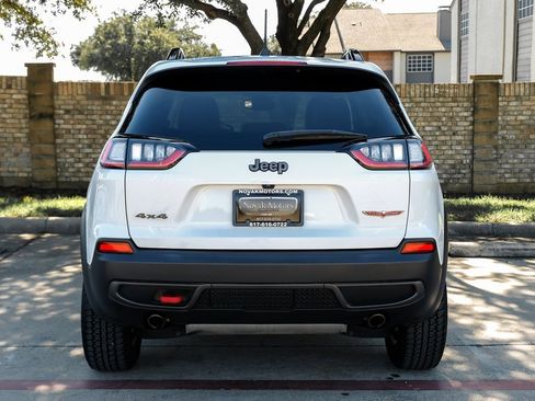 Used 2022 Jeep Cherokee Trailhawk w/ Premium Leather Package image 18