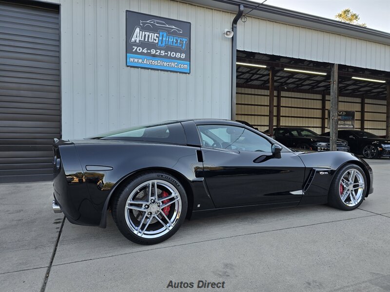 Used 2006 Chevrolet Corvette Z06 w/ Preferred Equipment Group RWD image 4