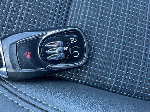 Used 2025 Buick Envista Preferred image 23