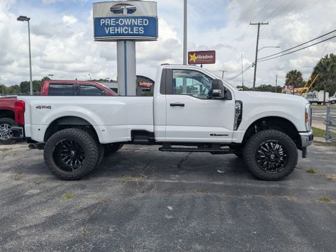 Used 2024 Ford F350 XL w/ XL Chrome Package AWD/4WD image 3