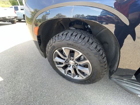 Used 2024 Chevrolet Tahoe LS w/ Driver Alert Package image 31