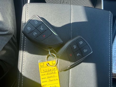 Used 2026 GMC Terrain Elevation w/ Elevation Premium Package AWD/4WD image 27