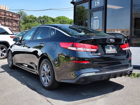 Used 2020 Kia Optima LX FWD image 8