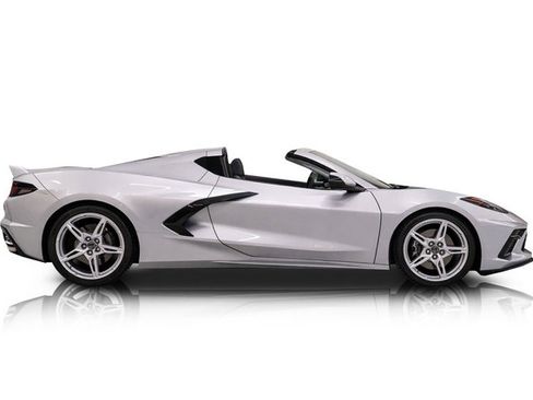 Used 2020 Chevrolet Corvette Stingray Premium Cpe w/ 3LT Preferred Equipment Group image 2