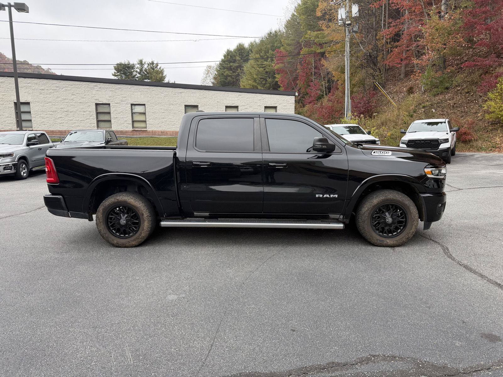 Used 2025 RAM 1500 Big Horn AWD/4WD image 5