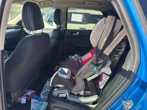 Used 2020 Ford Escape SEL image 18