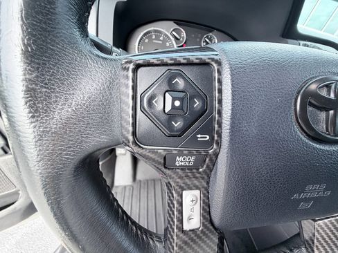 Used 2017 Toyota Tundra Limited AWD/4WD image 15