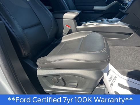 Used 2023 Ford Explorer XLT w/ Equipment Group 202A AWD/4WD image 36