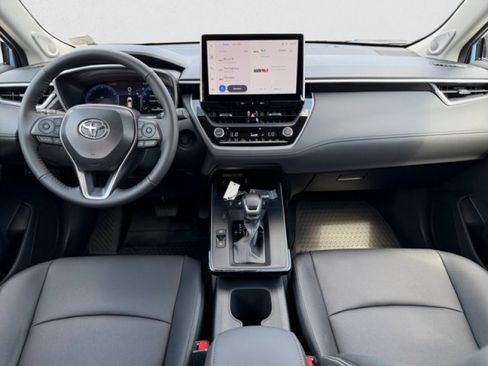 Used 2026 Toyota Corolla Cross XLE w/ Convenience Package AWD/4WD image 13