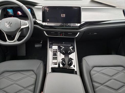 New 2026 Volkswagen Atlas Cross Sport SE image 9