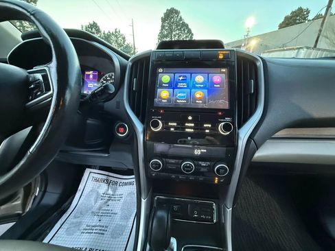 Used 2019 Subaru Ascent Limited image 29