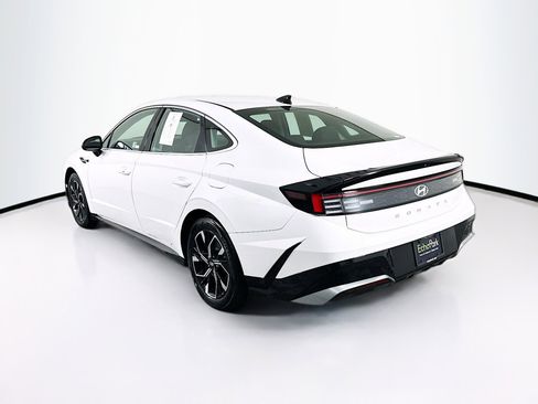 Used 2025 Hyundai Sonata SEL FWD image 5