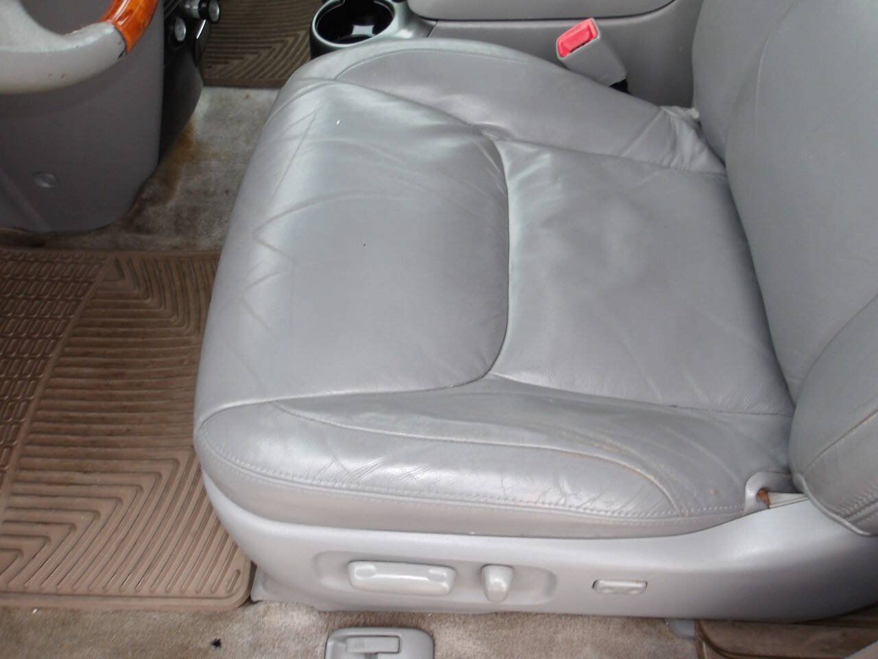 Used 2008 Toyota Sienna XLE Limited w/ XLE Limited Pkg 1 FWD image 18