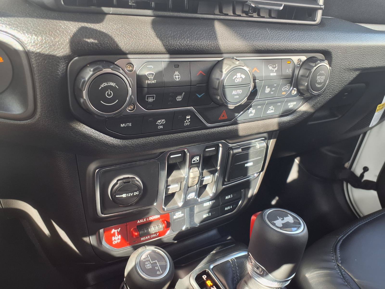 New 2027 Jeep Wrangler Unlimited Rubicon 392 AWD/4WD image 17