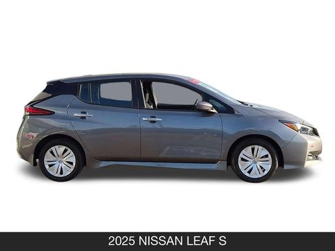 Certified 2025 Nissan Leaf S FWD image 6