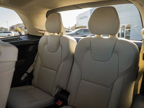 New 2026 Volvo XC90 B6 Ultra w/ Protection Package Premier image 34